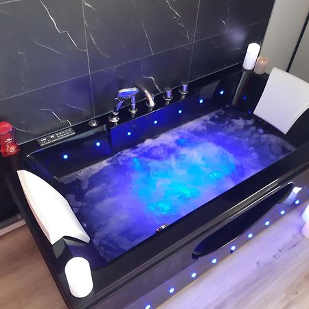 Grand Studio BISCARROSSE PLAGE Une nuit A 2 avec Sauna Luxe, Balnéo, Océan rien que pour vous Exterior foto